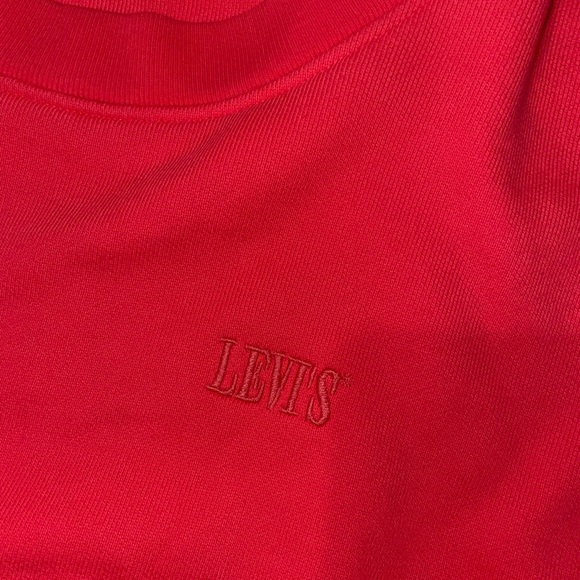 Levi’s Baggy Crewneck in Rose Red❤️‍🔥 - Picture 7 of 8